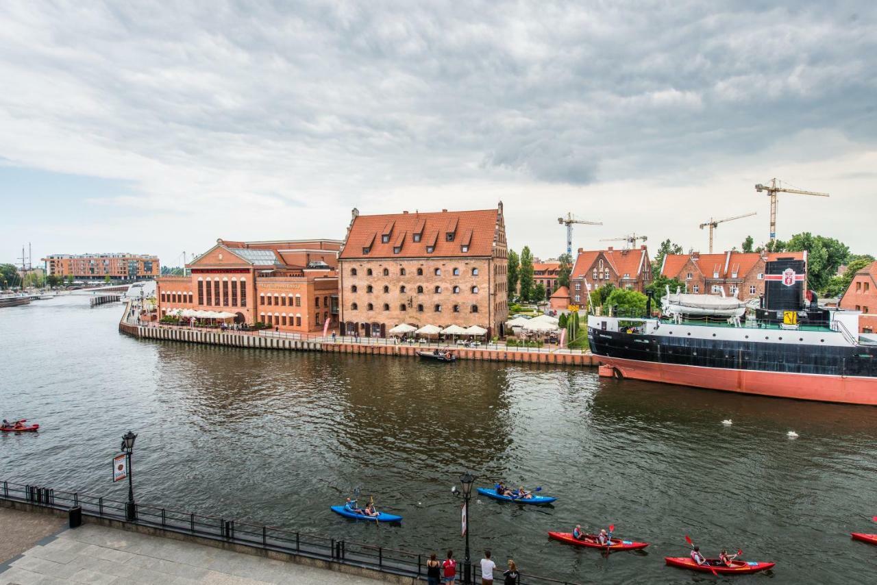 Apartment Above Motlawa Gdansk Bagian luar foto