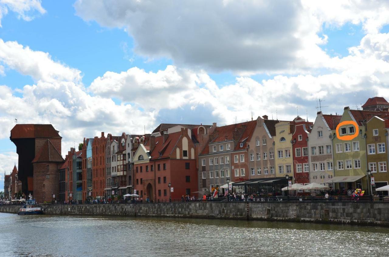 Apartment Above Motlawa Gdansk Bagian luar foto