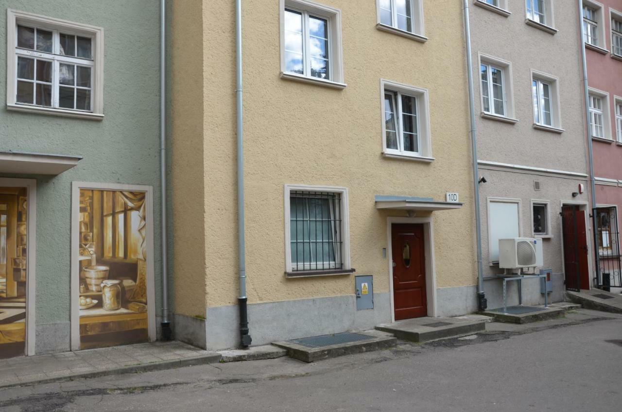 Apartment Above Motlawa Gdansk Bagian luar foto