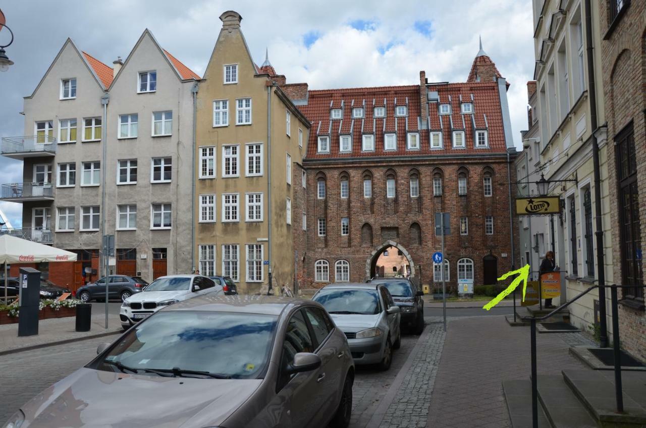Apartment Above Motlawa Gdansk Bagian luar foto